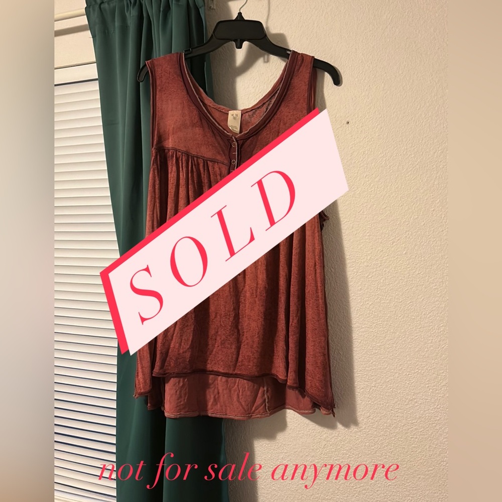 We The Free, women’s size S, burgundy tank top
